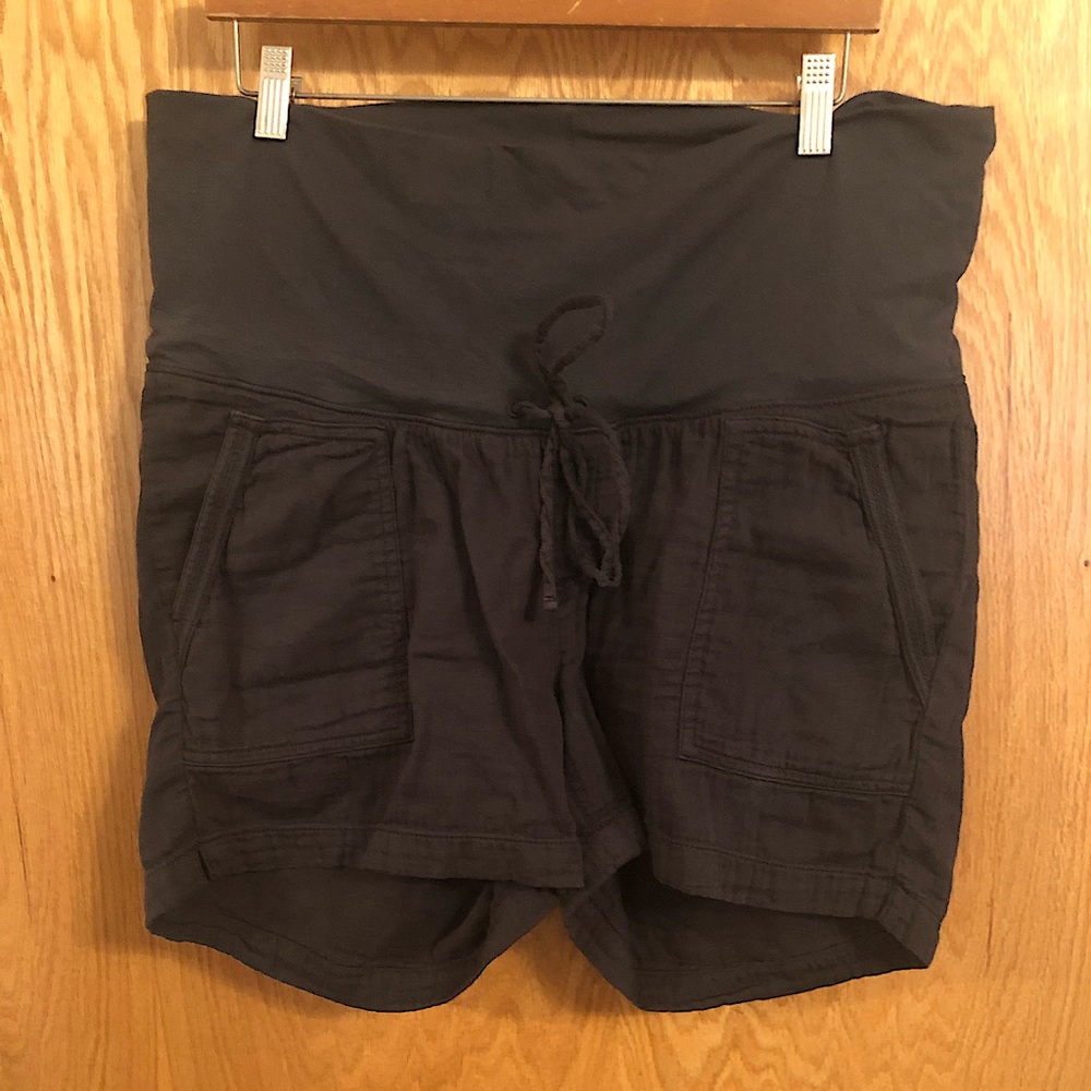 Old Navy Maternity Shorts